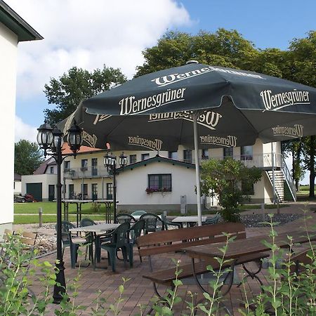 Gasthof & Pension Zum Himmel Rubenow Exterior photo
