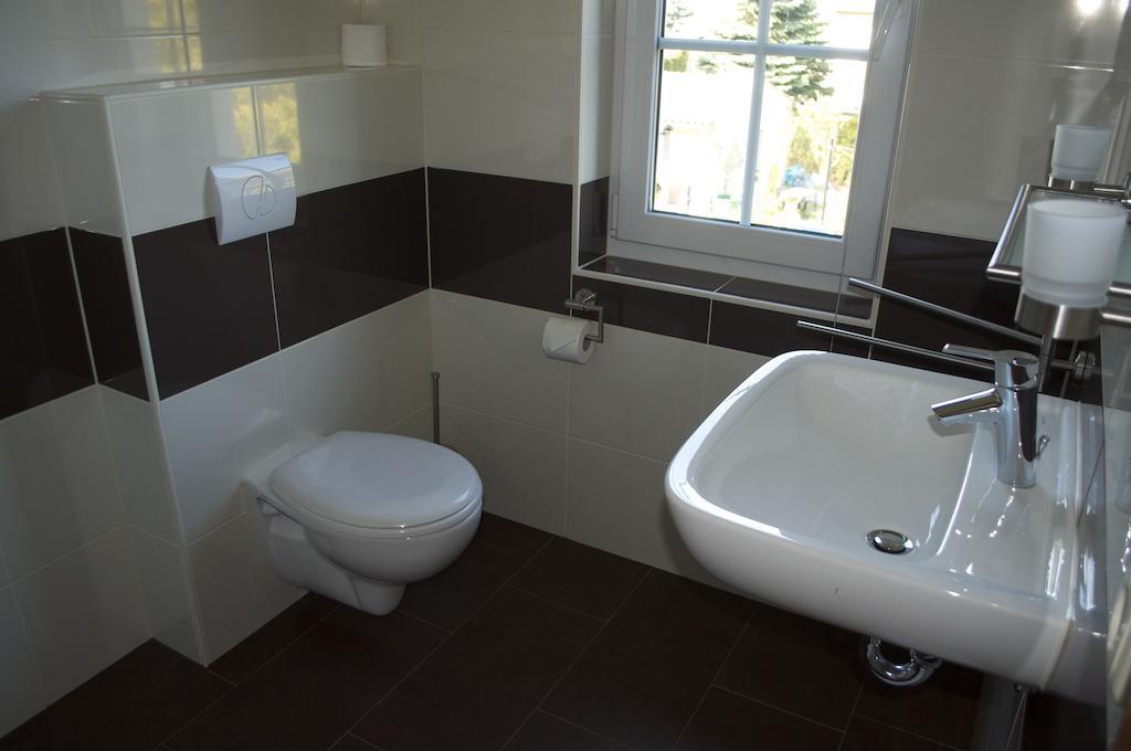 Gasthof & Pension Zum Himmel Rubenow Room photo
